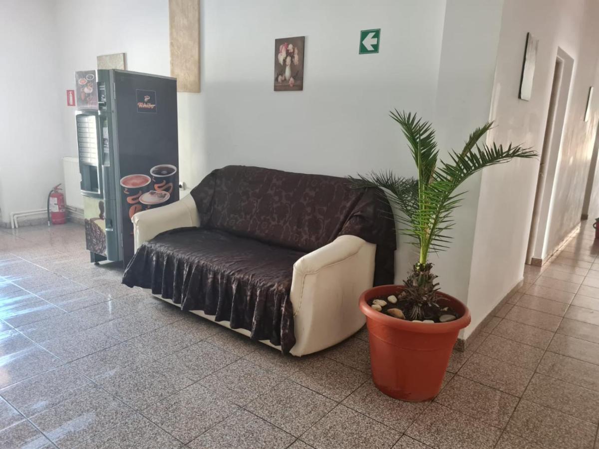 Casa Dobrescu Centura De Nord Hotel Craiova Luaran gambar