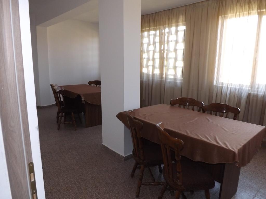Casa Dobrescu Centura De Nord Hotel Craiova Luaran gambar