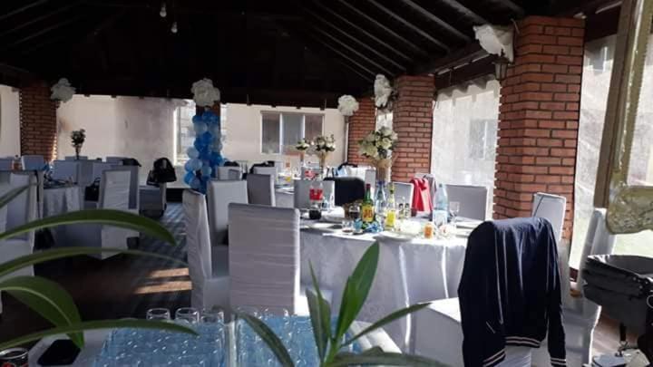 Casa Dobrescu Centura De Nord Hotel Craiova Luaran gambar